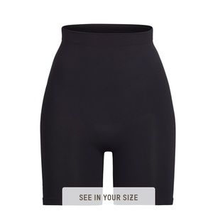 SCULPTING SHORT MID THIGH